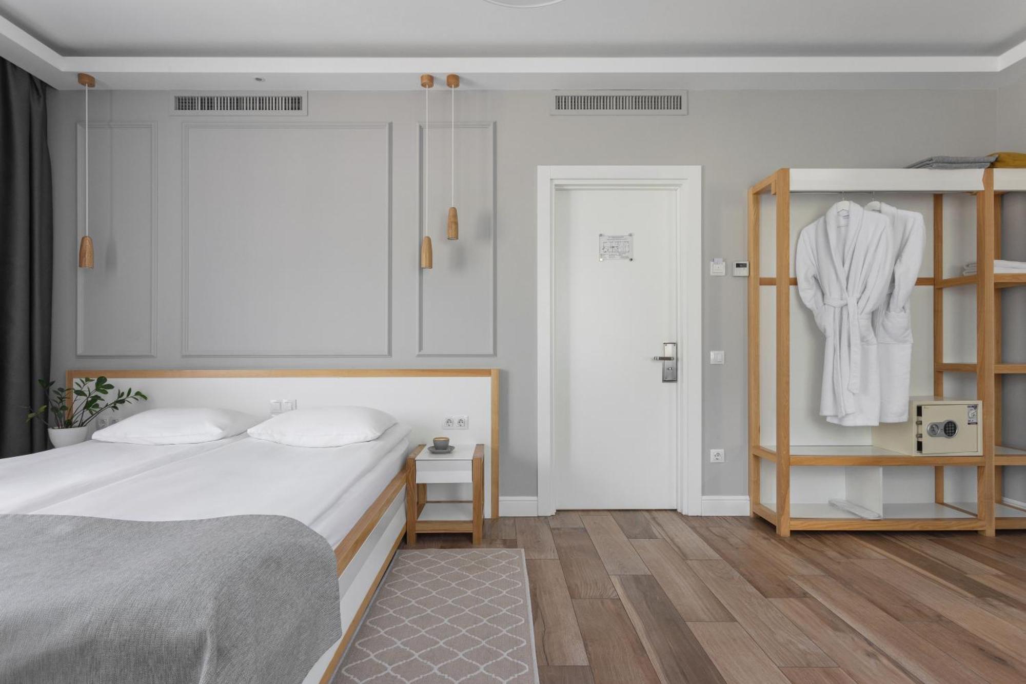 ฟราพอลลี 21 Hotel โอเดสซา ภายนอก รูปภาพ